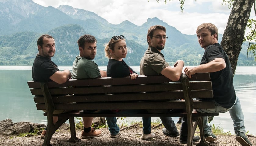 Na zdjęciu: Jędrzej Kowalewski, Mikołaj Podgórski, Dorota Budzyń, Maksymilian Żurman, Kamil Sieciński, źródło: Scanway