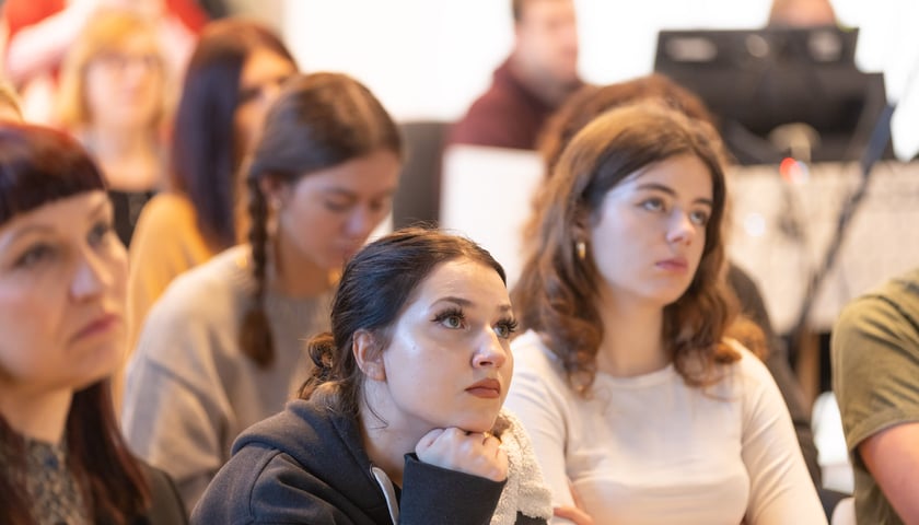Uczestnicy seminarium o sztucznej inteligencji