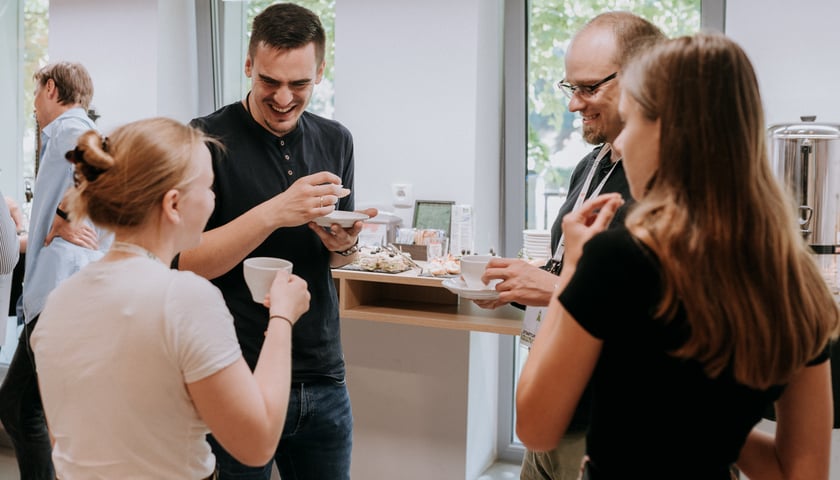 Powiększ obraz: Uczestnicy programu Startup Lunchpad.