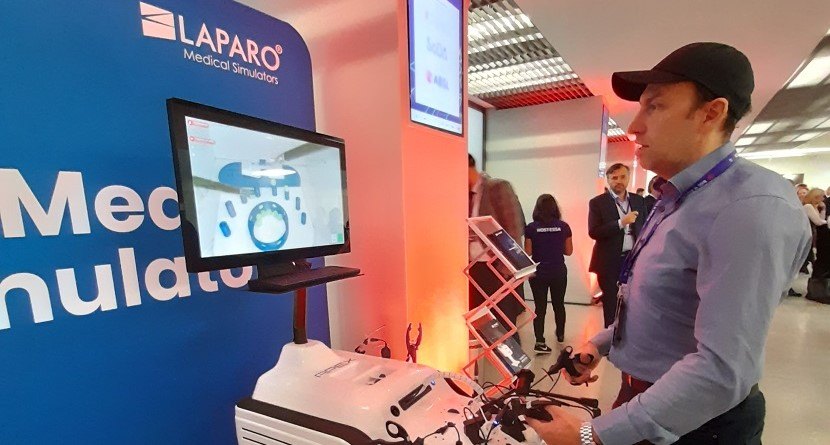 Apex – pierwszy polski symulator do nauki laparoskopii w technologii VR