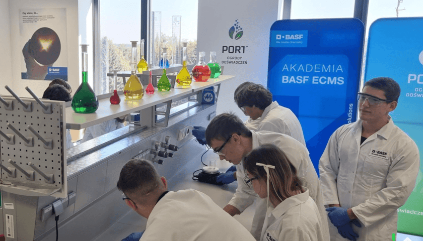 Uczestnicy Akademii BASF ECMS
