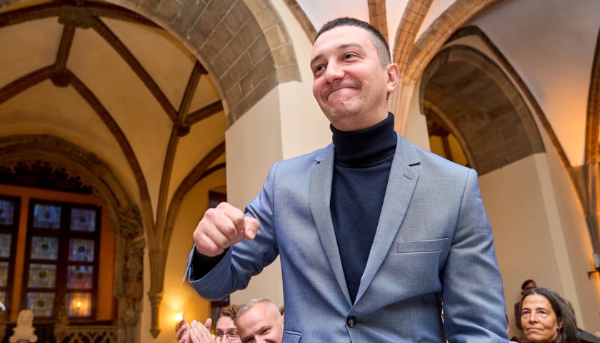 Yassin Bugajny z Wierzbowej 15 - zwycięzca II edycji Kulinarnego Grand Prix Wrocławia podczas gali w Sali Wielkiej Starego Ratusza, 22 października 2025