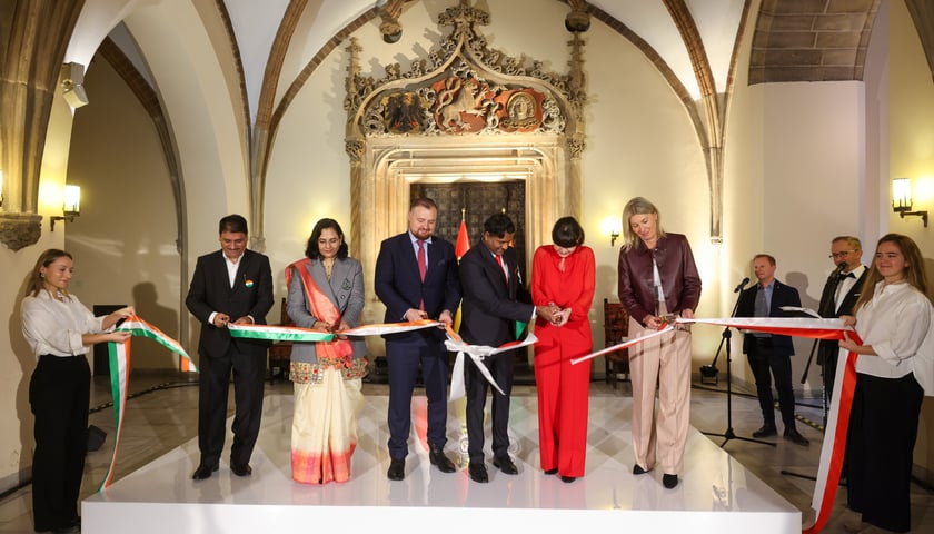Uroczysta inauguracja Izby Współpracy Polsko-Indyjskiej we wrocławskim Ratuszu.
