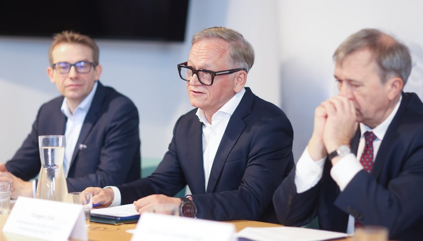 Członkowie kapituły konkursu Dolnośląski Gryf - Nagroda Gospodarcza.