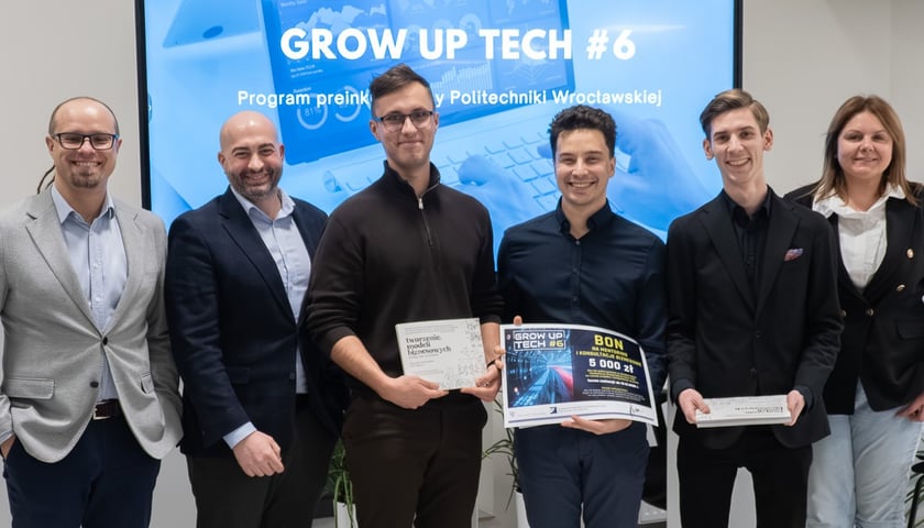 Kobiety i mężczyźni. Uczestnicy poprzedniej edycji Grow Up Tech