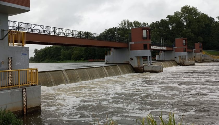 Jaz Opatowicki jest częścią systemu regulującego stan wody na Odrze we Wrocławiu