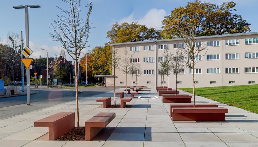 Powiększ obraz: Plac Architektów przy ul. Tramwajowej