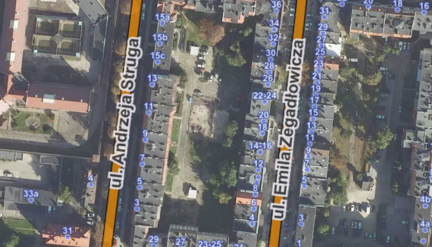 Powiększ obraz: lokalizacja podwórka pomiędzy ulicami: Kraszewskiego, Zegadłowicza, Kleczkowską, Struga.