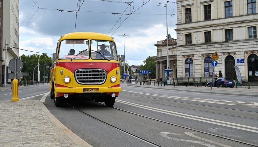 Fredruś podczas parady autobusów i tramwajów, wrzesień 2023