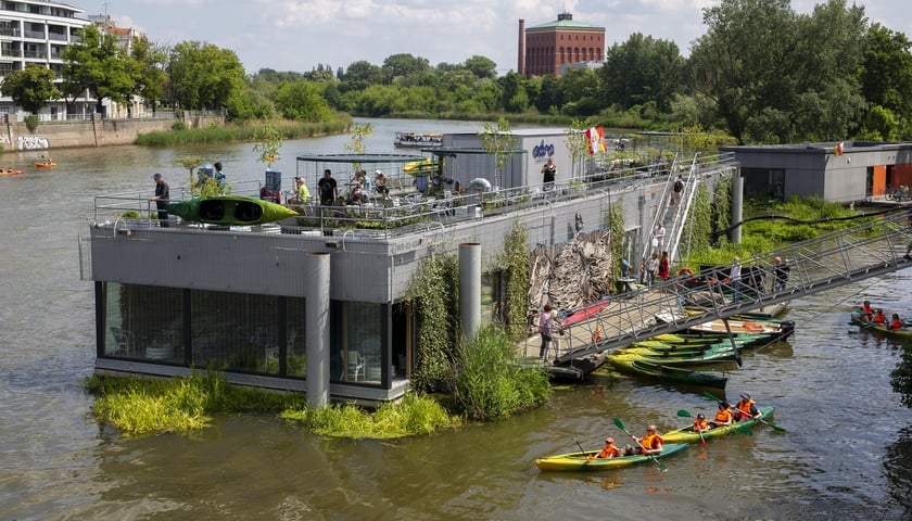 Powiększ obraz: Odra Centrum prowadzone przez Fundację OnWater.pl