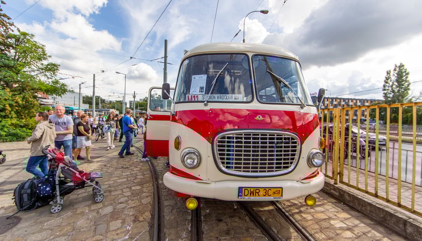 Powiększ obraz: <p>Dzień Otwarty w zajezdni Popowice, zdjęcie archiwalne</p>