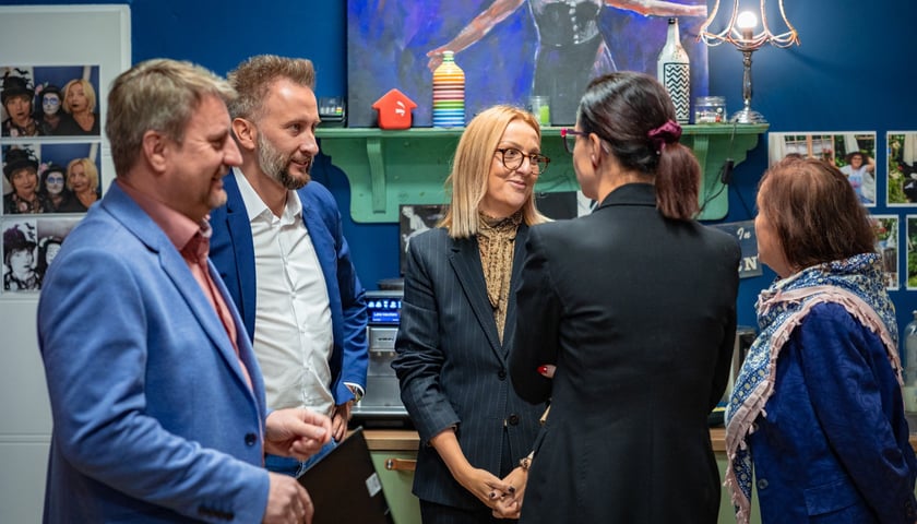 Powiększ obraz: Spotkanie mieszkańców z przedstawicielami magistratu w poniedziałek 8 grudnia w Centrum Aktywności Lokalnej przy Swojczyckiej 118