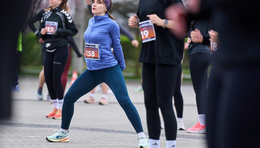 Powiększ obraz: Rozgrzewka, trening i bieg kontrolny przed p&oacute;łmaratonem. Wrocław, 12.04.2026