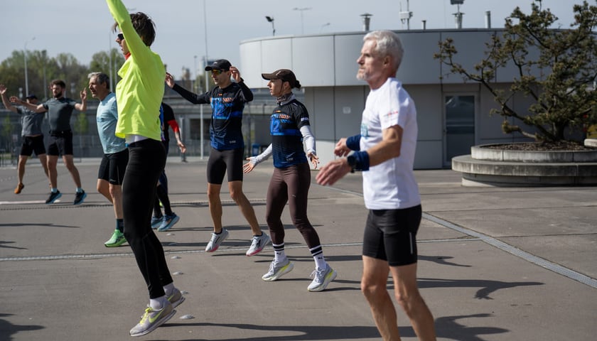 Powiększ obraz: Trening biegowy z Anną Kiełbasińską. Tarczyński Arena, 25.04.2026