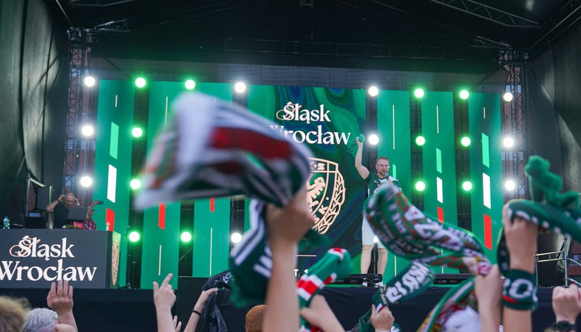 Powiększ obraz: Strefa Kibica na Placu Wolności, 24.05.2026