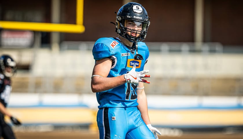 Powiększ obraz: Filip Tunia, młody futbolista Panthers Wrocław, rusza na podbój USA!