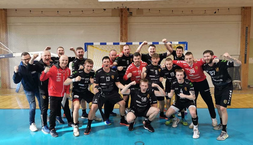 Powiększ obraz: Piłkarze ręczni Śląska Wrocław zajmują obecnie 6. miejsce w tabeli Ligi Centralnej