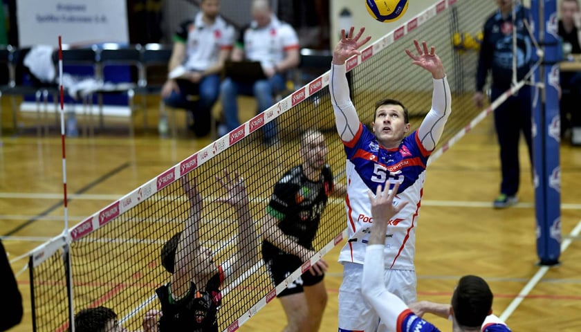 Powiększ obraz: Siatkarze Gwardii nie dali najmniejszych szans Olimpii Sulęcin