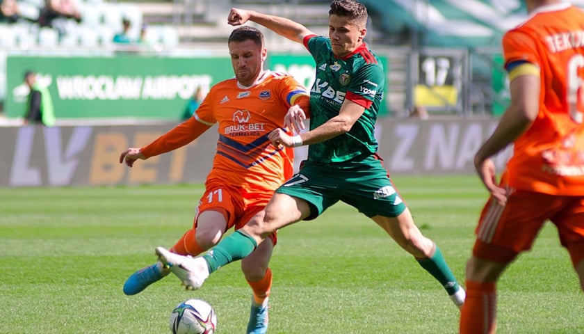 Powiększ obraz: Śląsk Wrocław przegrał u siebie z Bruk-Bet Termaliką aż 0:4