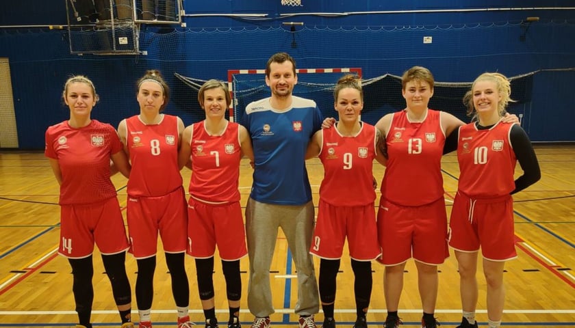 Powiększ obraz: Do reprezentacji Polski w koszykówce zostało powołanych 6 zawodniczek Świtu