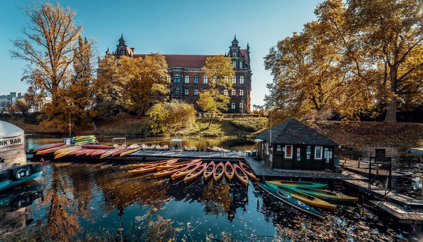 Zatoka Gondoli znajduje się przy ul. Purkyniego we Wrocławiu