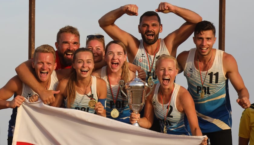 Powiększ obraz: Troje zawodników reprezentacji Polski to przedstawiciele AZS Balluff Wrocław Korfball Team