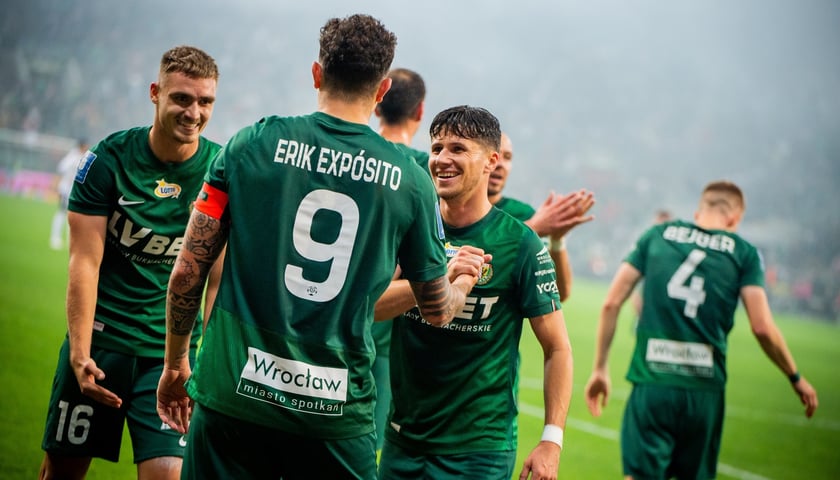 Powiększ obraz: Erik Exposito ma już 50 goli w historii występów w Śląsku Wrocław. Ostatnie dwa strzelił w zwycięskim 4:0 meczu z Legią