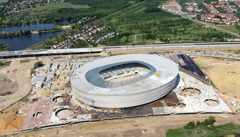 Budowa Tarczyński Areny we Wrocławiu w latach 2009-2011