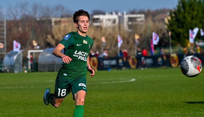 Powiększ obraz: Karol Borys, jeden z największych talentów polskiej piłki, został sprzedany przez Śląsk Wrocław do belgijskiego Vesterlo