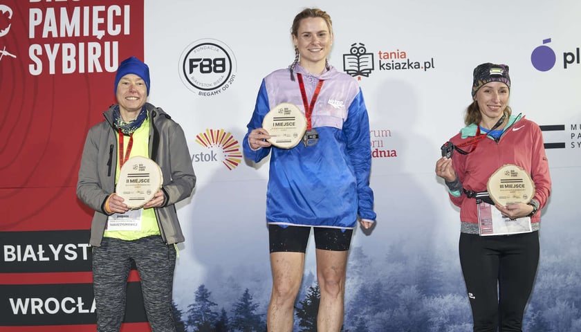 Powiększ obraz: <p>Bieg Pamięci Sybiru 2024 w Lesie Osobowickim</p>