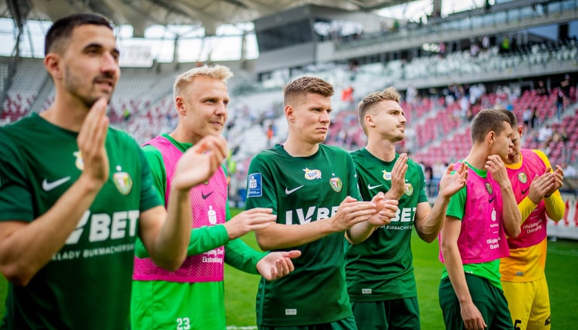 Powiększ obraz: Piłkarze Śląska Wrocław