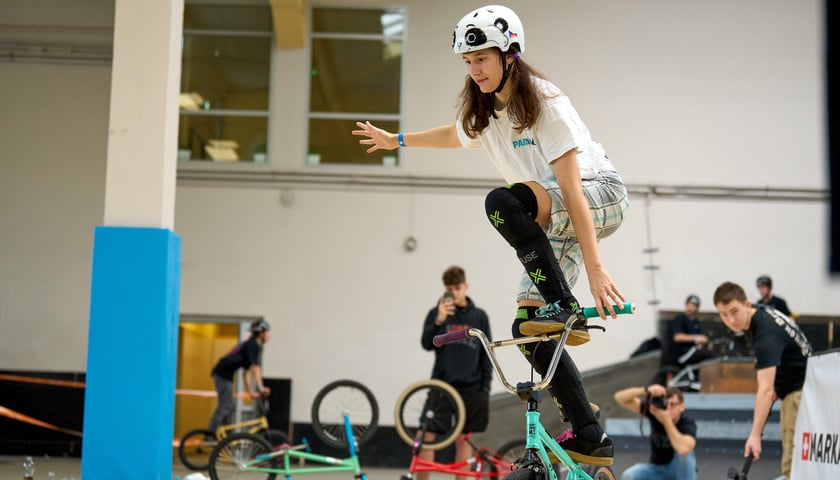 Powiększ obraz: <p>Zawodnicy z Polski i Europy podczas eliminacji BMX Freestyle Contest 2025</p>