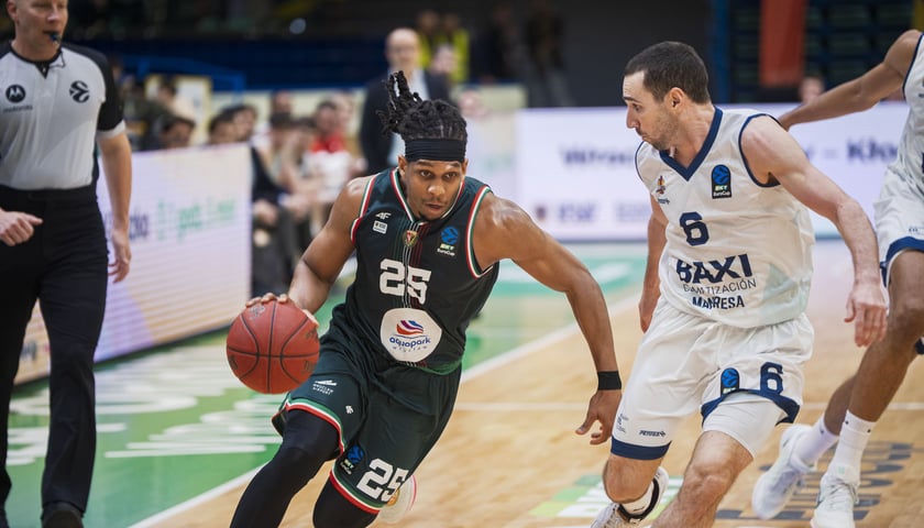 Powiększ obraz: Fotorelacja z meczu Śląska z Baxi, 17 grudnia 2025 w hali Orbita