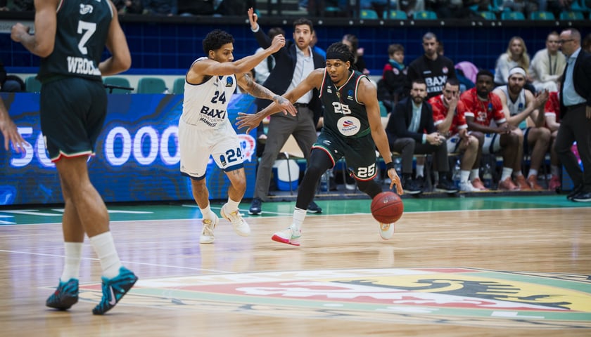 Powiększ obraz: Fotorelacja z meczu Śląska z Baxi, 17 grudnia 2025 w hali Orbita