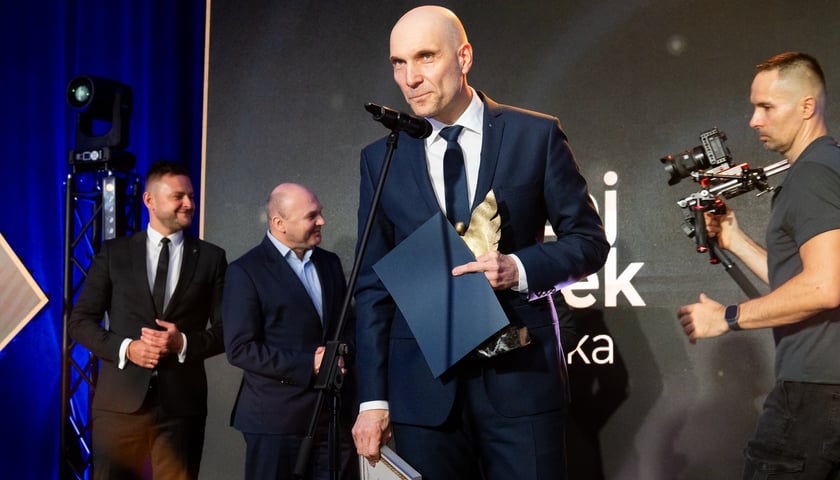 Powiększ obraz: Gala 