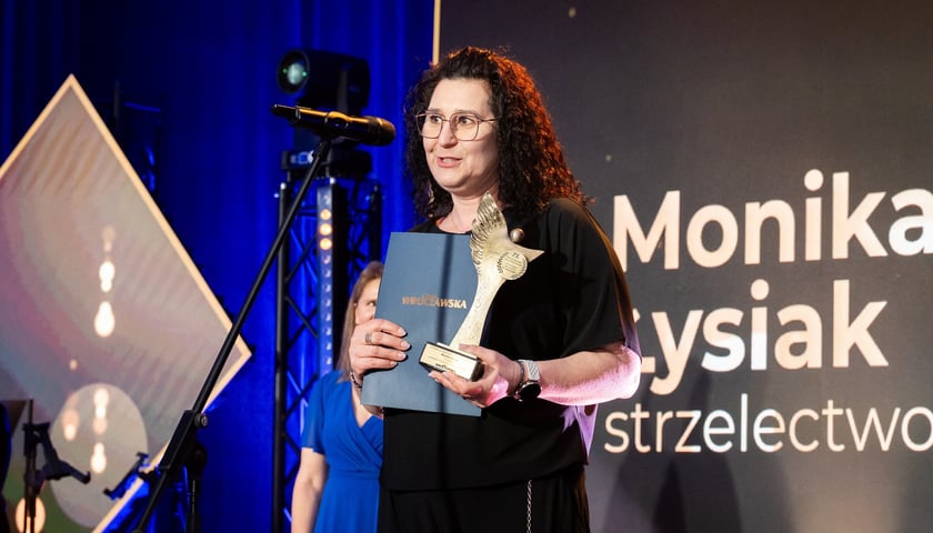 Powiększ obraz: Gala 