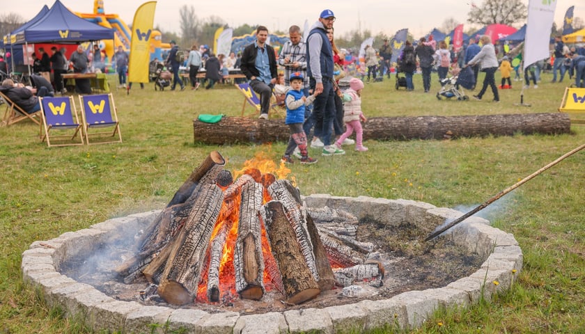 Piknik WROśnij we WROcław w powstającym parku przy ul. Rdestowej