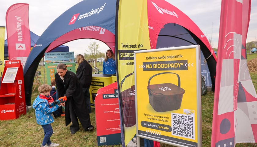 Piknik WROśnij we WROcław w powstającym parku przy ul. Rdestowej