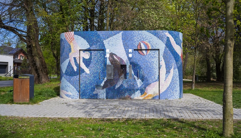 Toaleta - jez. Pawłowickie