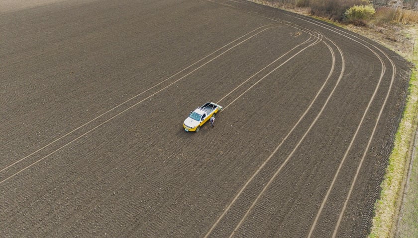 Miejska Farma Wrocław na Swojczycach. Badania jakości gleby przez specjalistów Uniwersytetu Przyrodniczego we Wrocławiu