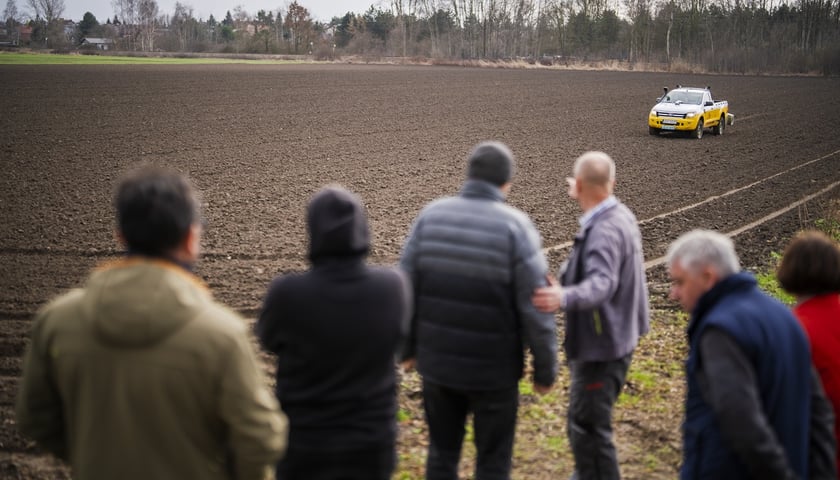 Miejska Farma Wrocław na Swojczycach. Badania jakości gleby przez specjalistów Uniwersytetu Przyrodniczego we Wrocławiu
