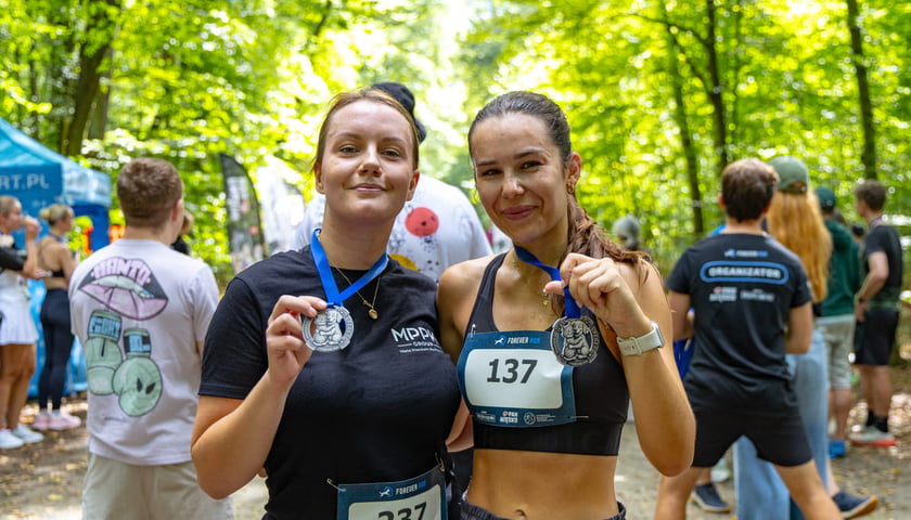 Forever Run. Charytatywny bieg w Lesie Osobowickim i piknik&nbsp; dla zwierzak&oacute;w ze schroniska przy Ślazowej. Wrocław, 30.08.2026