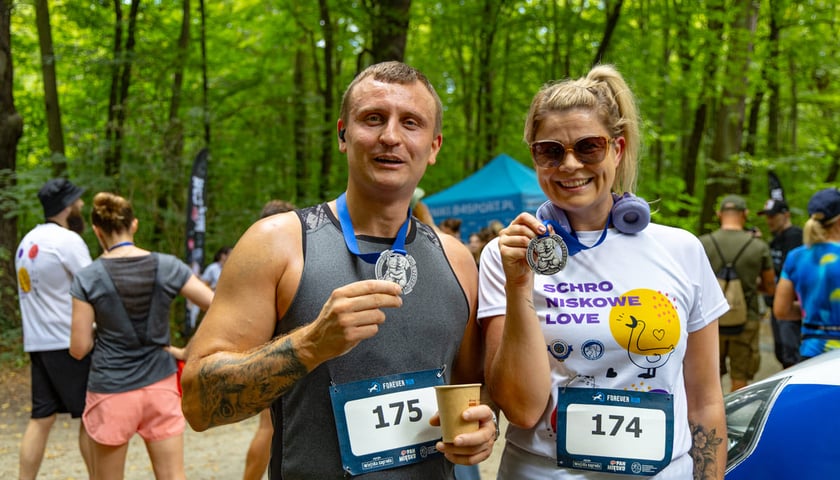 Forever Run. Charytatywny bieg w Lesie Osobowickim i piknik&nbsp; dla zwierzak&oacute;w ze schroniska przy Ślazowej. Wrocław, 30.08.2026