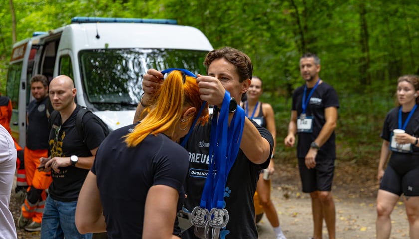 Forever Run. Charytatywny bieg w Lesie Osobowickim i piknik&nbsp; dla zwierzak&oacute;w ze schroniska przy Ślazowej. Wrocław, 30.08.2026
