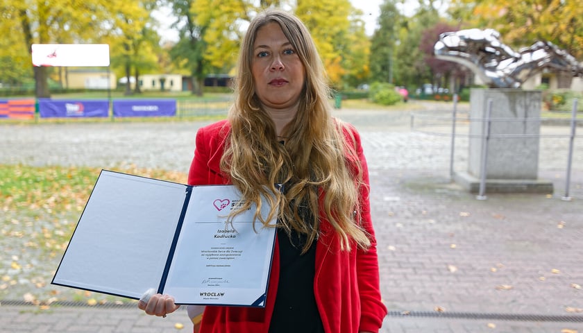 <p>Uroczystość wręczenia odznaczeń &bdquo;Wrocławskie Serce dla Zwierząt&rdquo; na Partynicach&nbsp;</p>