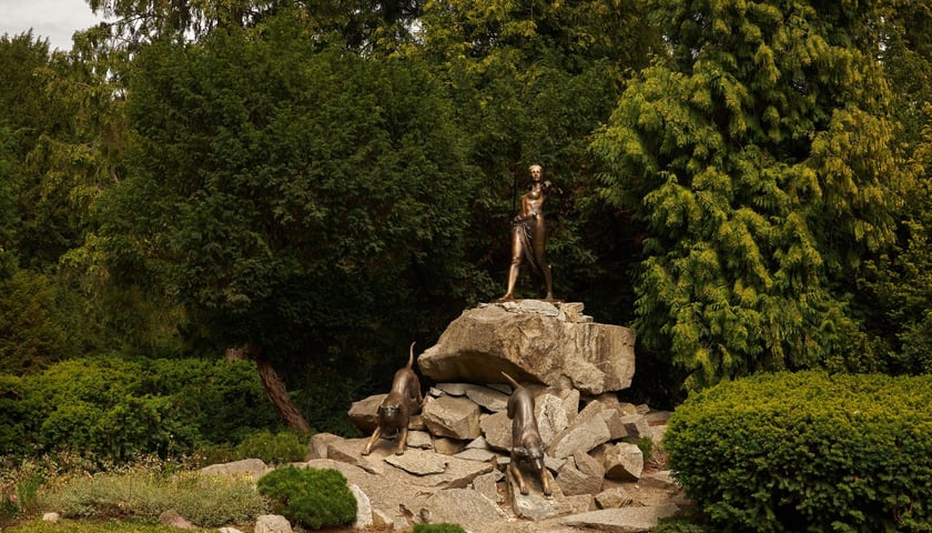 Pomnik bogini Diany, odtworzony przez Ryszarda Zaryckiego w 2015