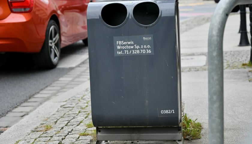 Kosz uliczny typu ?foczka?