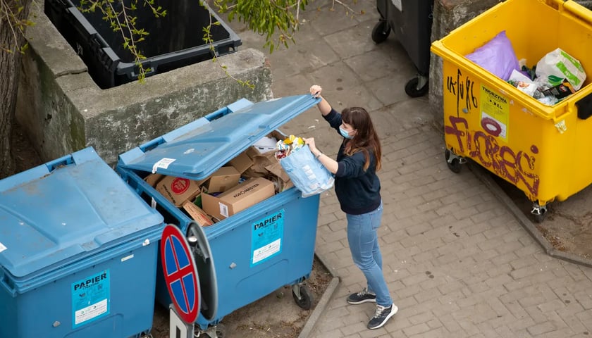 Powiększ obraz: Duże podwyżki cen odbioru śmieci we Wrocławiu. Ile zapłacimy w 2023 r.?