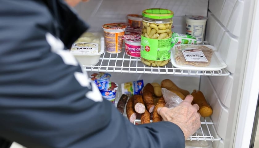 Lodówka społeczna na Gaju
