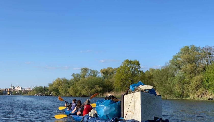 Śmieci wyciągnięte z Odry podczas Akcji Czysta Odra